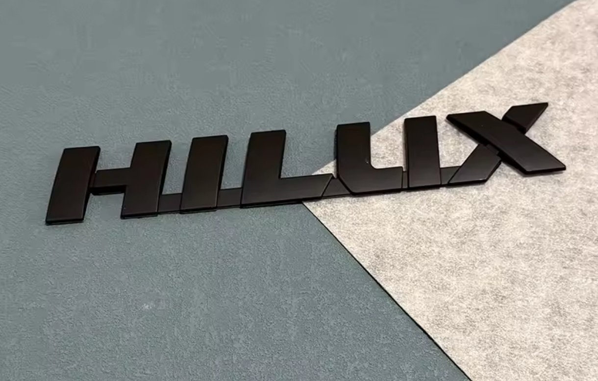 Hilux Black Badges - Image 2